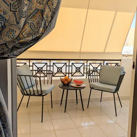 A Cozy By The Sea * Loutráki